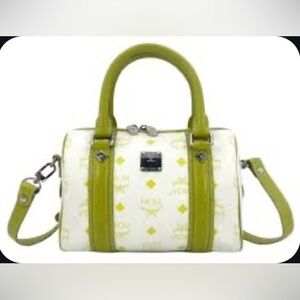❌SOLD❌MCM Boston handbag/Crossbody Bag